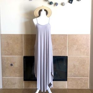 Maxi dress with pockets